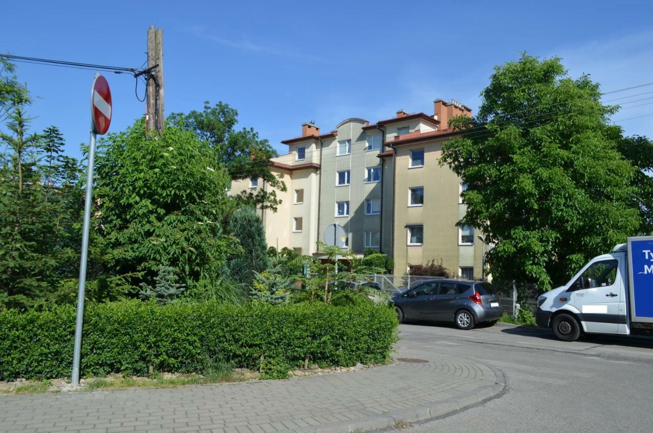 Rainbow Z Prywatnym Parkingiem Bielsko-Biala Exterior foto